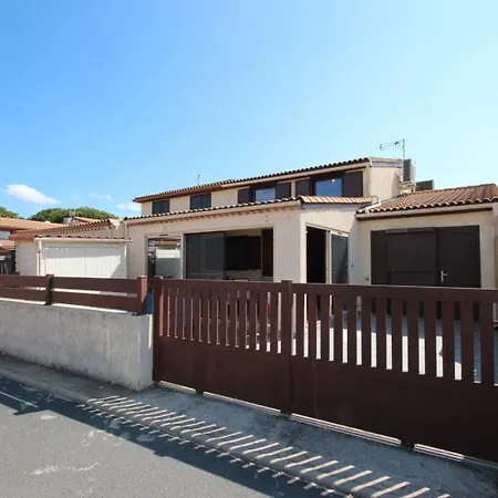 Les Tamaris Residence: Climatisée With Veranda And Wifi Villa Portiragnes